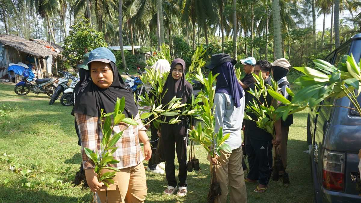 Abrasi Kikis 20 Persen Garis Pantai, Pulau Karam Jadi Lokasi Kampanye Suara Rimba Pesisir